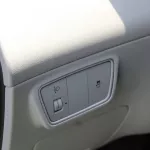 HYUNDAI TUCSON 2.0L PETROL FWD SUV 2023 SILVER - Thumbnail 8