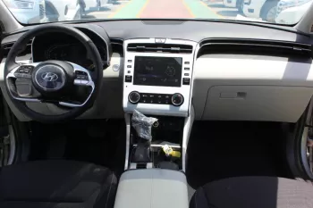 HYUNDAI TUCSON 2.0L PETROL FWD SUV 2023 SILVER