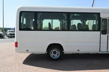 TOYOTA COASTER 4.2L DIESEL MANUAL TRANSMISSION 2023