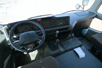 TOYOTA COASTER 4.2L DIESEL MANUAL TRANSMISSION 2023