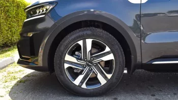 KIA SORENTO 1.6L HYBRID 2023 4WD GREY