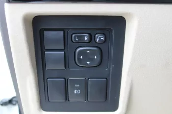 TOYOTA PRADO 2.7L PETROL SUV 4WD 2023 WHITE