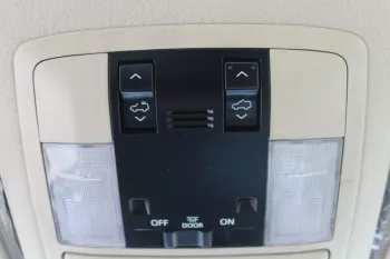 TOYOTA PRADO 2.7L PETROL SUV 4WD 2023 WHITE