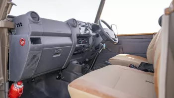 TOYOTA SAFARI TRUCK 4.2L DIESEL MANUAL TRANSMISSION (RHD)
