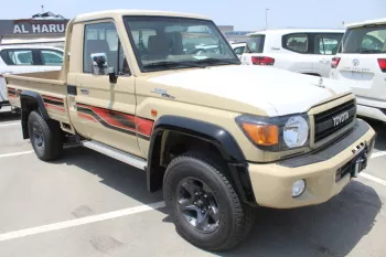 TOYOTA LAND CRUISER PICKUP 4.0L PETROL 4WD 2023 BEIGE