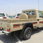 TOYOTA LAND CRUISER PICKUP 4.0L PETROL 4WD 2023 BEIGE - Thumbnail 5