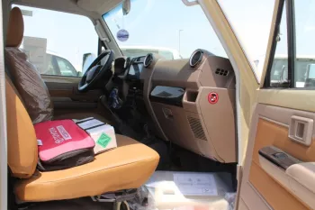 TOYOTA LAND CRUISER PICKUP 4.0L PETROL 4WD 2023 BEIGE