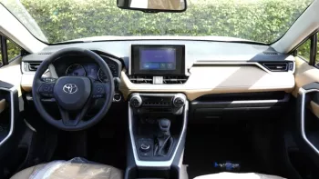 TOYOTA RAV4 XLE 2.5L HYBRID 2023
