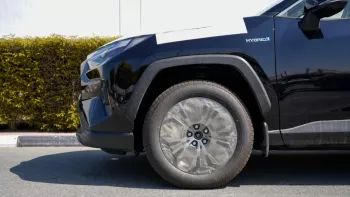 TOYOTA RAV4 XLE 2.5L HYBRID 2023