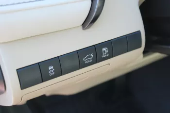 TOYOTA CAMRY LE 2.5L PETROL , AUTOMATIC TRANSMISSION , POWER WINDOWS , 2023MY