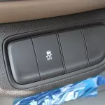 HYUNDAI SANTAFE 2.5L PETROL SUV FWD 5DOORS 2023 - Thumbnail 9