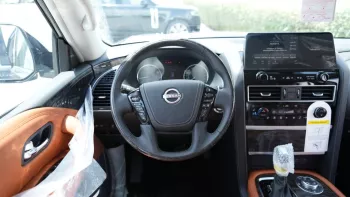 NISSAN PETROL LE PLATINUM 2023 V8 5.7L