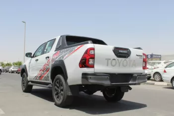 TOYOTA HILUX ADVENTURE 2.8L DIESEL 4WD 4DOORS 2023