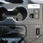 Toyota Highlander 2022 hybrid 2.5L 4Cyl AWD - Thumbnail 16