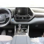 Toyota Highlander 2022 hybrid 2.5L 4Cyl AWD - Thumbnail 17