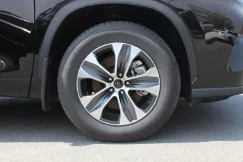 Toyota Highlander 2022 hybrid 2.5L 4Cyl AWD