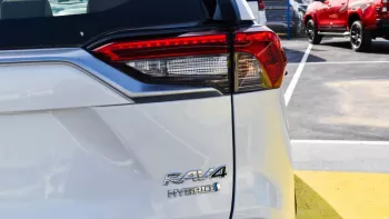 Toyota Rav4 XLE G Hybrid 2.5L 2023 4Cyl FWD