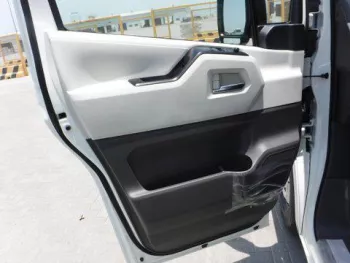 LHD - TOYOTA HIACE 2.8L DIESEL 13 SEATER GL AUTO - 3 PIN SEAT BELT