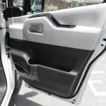 LHD - TOYOTA HIACE 2.8L DIESEL 13 SEATER GL AUTO - 3 PIN SEAT BELT - Thumbnail 17