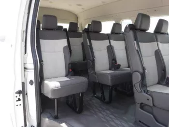 LHD - TOYOTA HIACE 2.8L DIESEL 13 SEATER GL AUTO - 3 PIN SEAT BELT