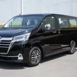 Toyota Granvia Premium 3.5L AWD 6Cyl 2023 - Thumbnail 1