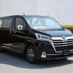 Toyota Granvia Premium 3.5L AWD 6Cyl 2023 - Thumbnail 2
