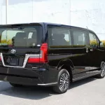 Toyota Granvia Premium 3.5L AWD 6Cyl 2023 - Thumbnail 7