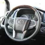 Toyota Granvia Premium 3.5L AWD 6Cyl 2023 - Thumbnail 14
