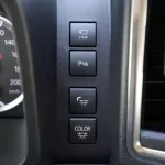 Toyota Granvia Premium 3.5L AWD 6Cyl 2023 - Thumbnail 15