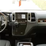 Toyota Granvia Premium 3.5L AWD 6Cyl 2023 - Thumbnail 18