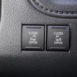 Toyota Granvia Premium 3.5L AWD 6Cyl 2023 - Thumbnail 19