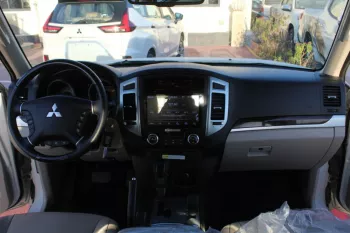 MITSUBISHI PAJERO 3.8L PETROL , 4 WHEEL DRIVE , AUTOMATIC TRANSMISSION , 2020MY