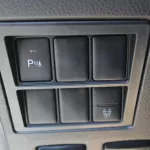 LHD - TOYOTA HILUX 125 4.0L PETROL V6 4WD DOUBLE CAB HIGH AUTO 2023 - Thumbnail 8