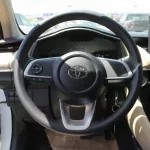 Toyota yaris 1.5 L , 2023 model , - Thumbnail 13