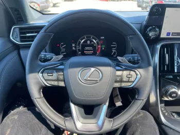 LHD - LEXUS LX500 3.5L PETROL TWIN TURBO LUXURY AUTO 2023