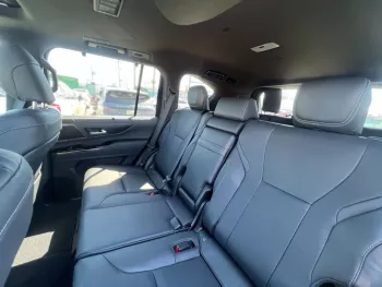LHD - LEXUS LX500 3.5L PETROL TWIN TURBO LUXURY AUTO 2023