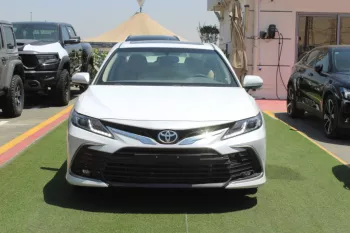 2022 Toyota Camry GLE (XV70)