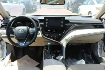 2022 Toyota Camry GLE (XV70)