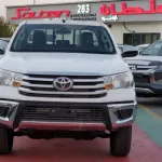 Toyota Hilux 2.4 Diesel double cabin ,,,4X4,,, white inside black M/T - Thumbnail 4