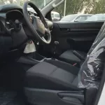 Toyota Hilux 2.4 Diesel double cabin ,,,4X4,,, white inside black M/T - Thumbnail 7