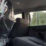 Toyota Hilux 2.4 Diesel double cabin ,,,4X4,,, white inside black M/T - Thumbnail 10