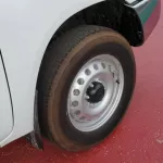 Toyota Hilux 2.4 Diesel double cabin ,,,4X4,,, white inside black M/T - Thumbnail 15