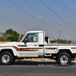 2022  MODEL TOYOTA LAND CRUISER 79 SINGLE CAB PICKUP LX-V V6 4.0L PETROL  4WD MANUAL TRANSMISSION   - Thumbnail 2
