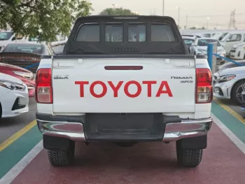 TOYOTA HILUX 4WD 2016 2.7L 4Cyl Petrol