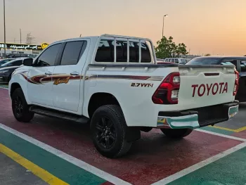 TOYOTA HILUX WHITE 2.4L 4CY 2022
