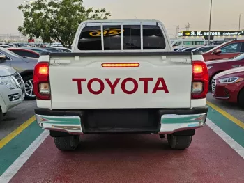 TOYOTA HILUX WHITE 2.4L 4CY 2022