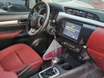 TOYOTA HILUX WHITE 2.4L 4CY 2022