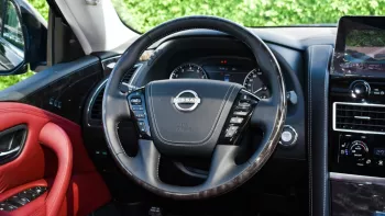 Nissan Patrol Platinum V8 4WD 2023