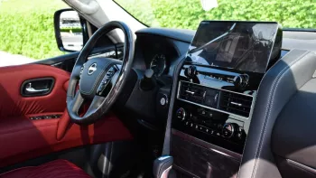 Nissan Patrol Platinum V8 4WD 2023