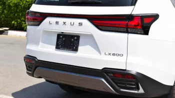 Lexus LX600 V6 3.5L 4WD Signature Edition 2023